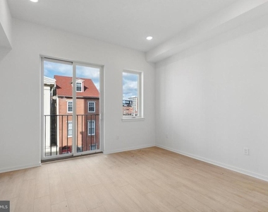 225 N 12th Street - Photo Thumbnail 11