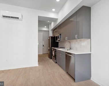 225 N 12th Street - Photo Thumbnail 9