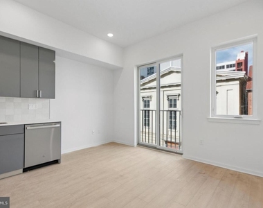 225 N 12th Street - Photo Thumbnail 12