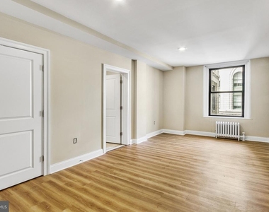 1229 Chestnut Street - Photo Thumbnail 10