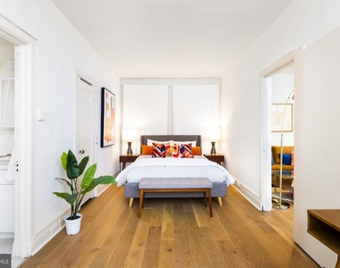 1229 Chestnut Street - Photo Thumbnail 2
