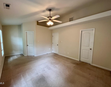 3853 Volkswalk Place - Photo Thumbnail 13