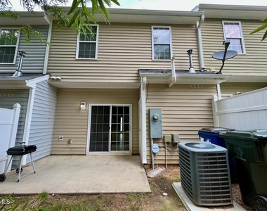 3853 Volkswalk Place - Photo Thumbnail 18