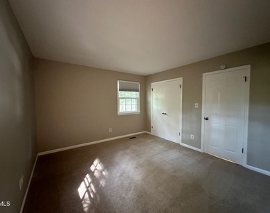 1505 Highland Trail - Photo Thumbnail 9