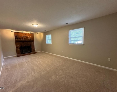 1505 Highland Trail - Photo Thumbnail 14