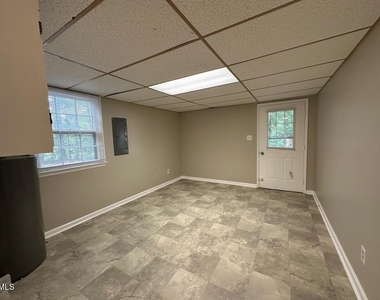 1505 Highland Trail - Photo Thumbnail 17
