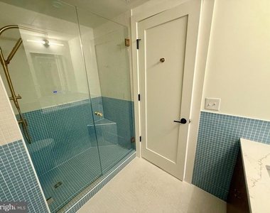 1128 Walnut Street - Photo Thumbnail 8