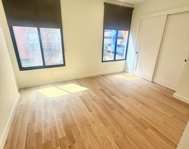 1128 Walnut Street - Photo Thumbnail 12