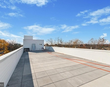 5521 Wayne Avenue - Photo Thumbnail 5
