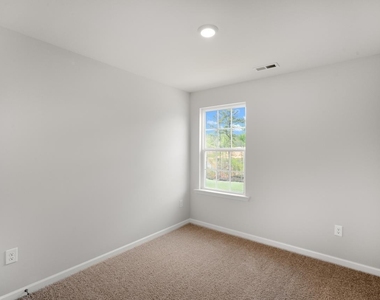 423 David Hill Drive - Photo Thumbnail 6
