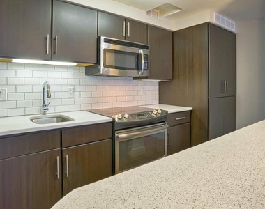 1815 John F Kennedy Boulevard - Photo Thumbnail 24