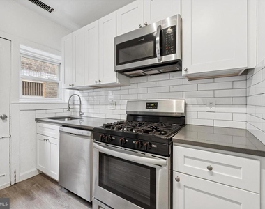 334 Lombard Street - Photo Thumbnail 11