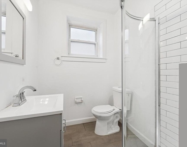 334 Lombard Street - Photo Thumbnail 9