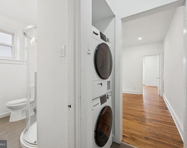 334 Lombard Street - Photo Thumbnail 8