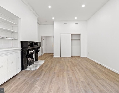 1602 S Broad Street - Photo Thumbnail 2