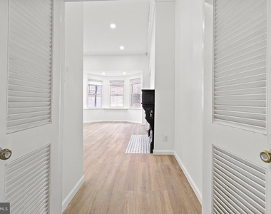 1602 S Broad Street - Photo Thumbnail 4