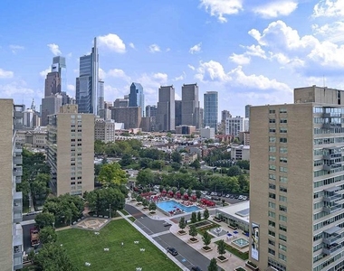 2200 Benjamin Franklin Parkway - Photo Thumbnail 27
