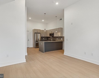 1731 Tilghman Street - Photo Thumbnail 6