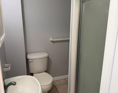 2516 S Broad Street - Photo Thumbnail 6