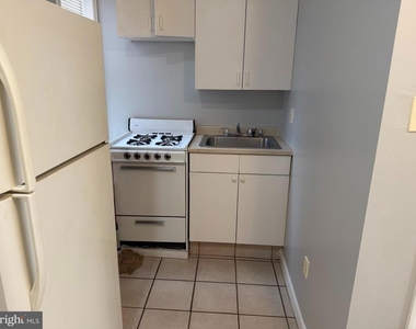 2516 S Broad Street - Photo Thumbnail 5