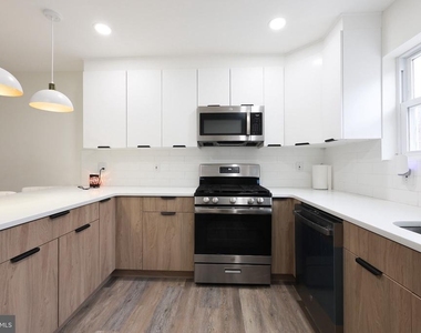 7710 Temple Road - Photo Thumbnail 3
