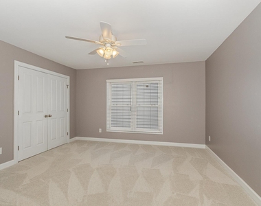 1048 Gold Rock Lane - Photo Thumbnail 19