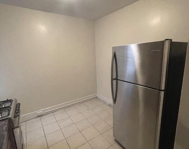 226 S 56th Street - Photo Thumbnail 5
