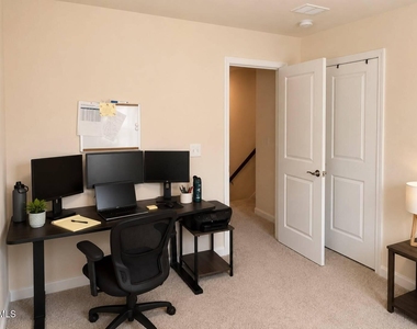 328 Villanova Drive - Photo Thumbnail 28