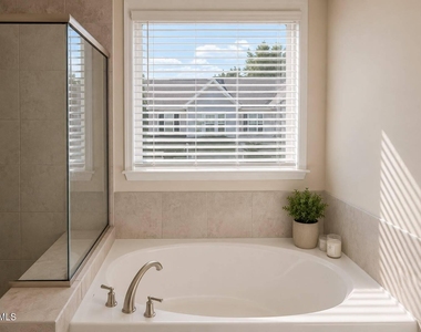 328 Villanova Drive - Photo Thumbnail 17