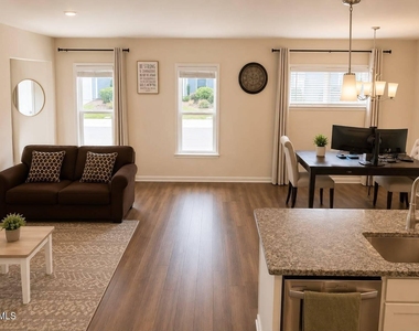 328 Villanova Drive - Photo Thumbnail 7