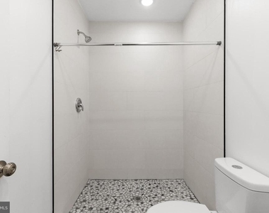 2550 Kensington Avenue - Photo Thumbnail 11