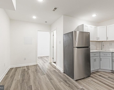 2550 Kensington Avenue - Photo Thumbnail 4