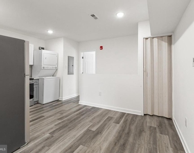 2550 Kensington Avenue - Photo Thumbnail 5