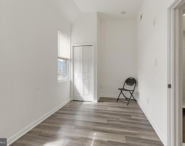 2550 Kensington Avenue - Photo Thumbnail 14
