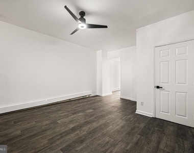 3126 N 35th Street - Photo Thumbnail 4