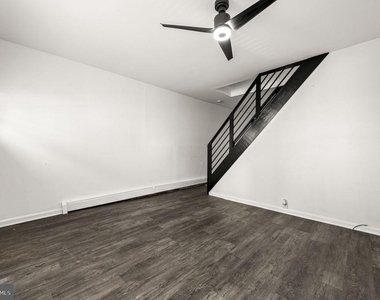 3126 N 35th Street - Photo Thumbnail 1