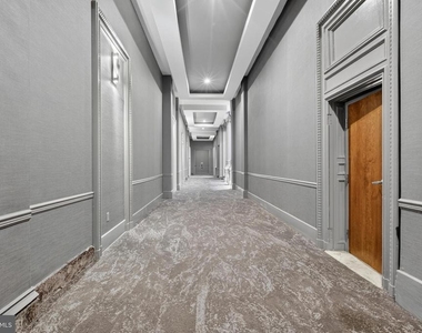 1001 Chestnut Street - Photo Thumbnail 3