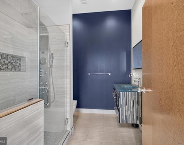 1001 Chestnut Street - Photo Thumbnail 14