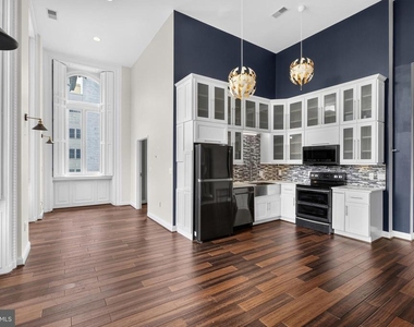 1001 Chestnut Street - Photo Thumbnail 6