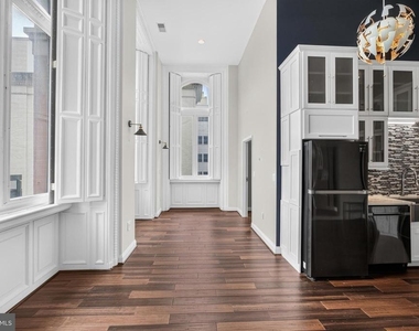 1001 Chestnut Street - Photo Thumbnail 11