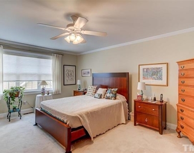 1109 Front Gate Lane - Photo Thumbnail 7