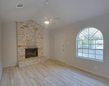1206 Westcott Dr - Photo Thumbnail 2