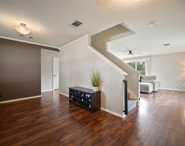 308 Sunny Brook Dr - Photo Thumbnail 5