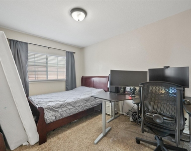 308 Sunny Brook Dr - Photo Thumbnail 30