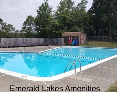 449 Clearview Drive - Photo Thumbnail 6