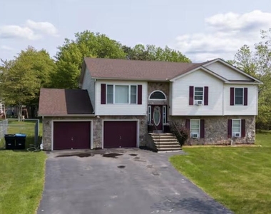 449 Clearview Drive - Photo Thumbnail 1