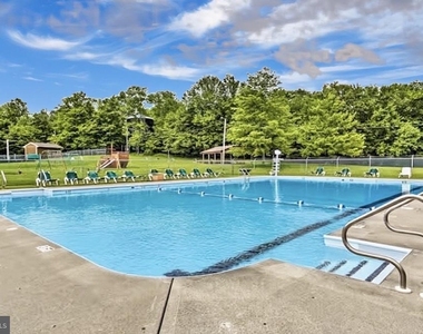 449 Clearview Drive - Photo Thumbnail 11