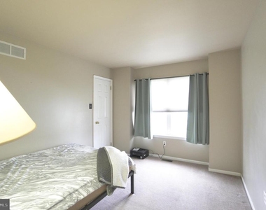 2041 Greenes Way Circle - Photo Thumbnail 16