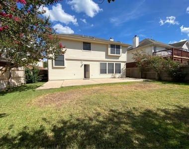 8811 Glen Canyon Dr - Photo Thumbnail 25