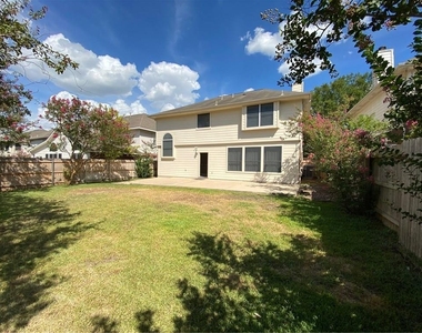 8811 Glen Canyon Dr - Photo Thumbnail 24